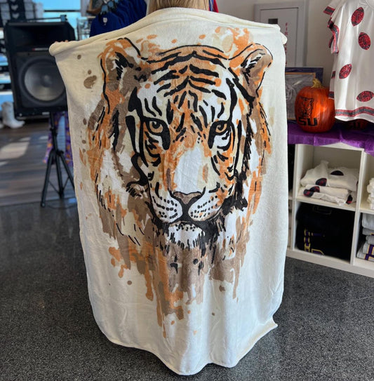 Tiger Love Throw